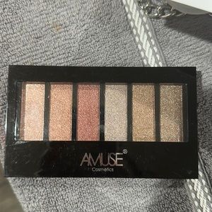 Amuse cosmetics eye shadow palette
